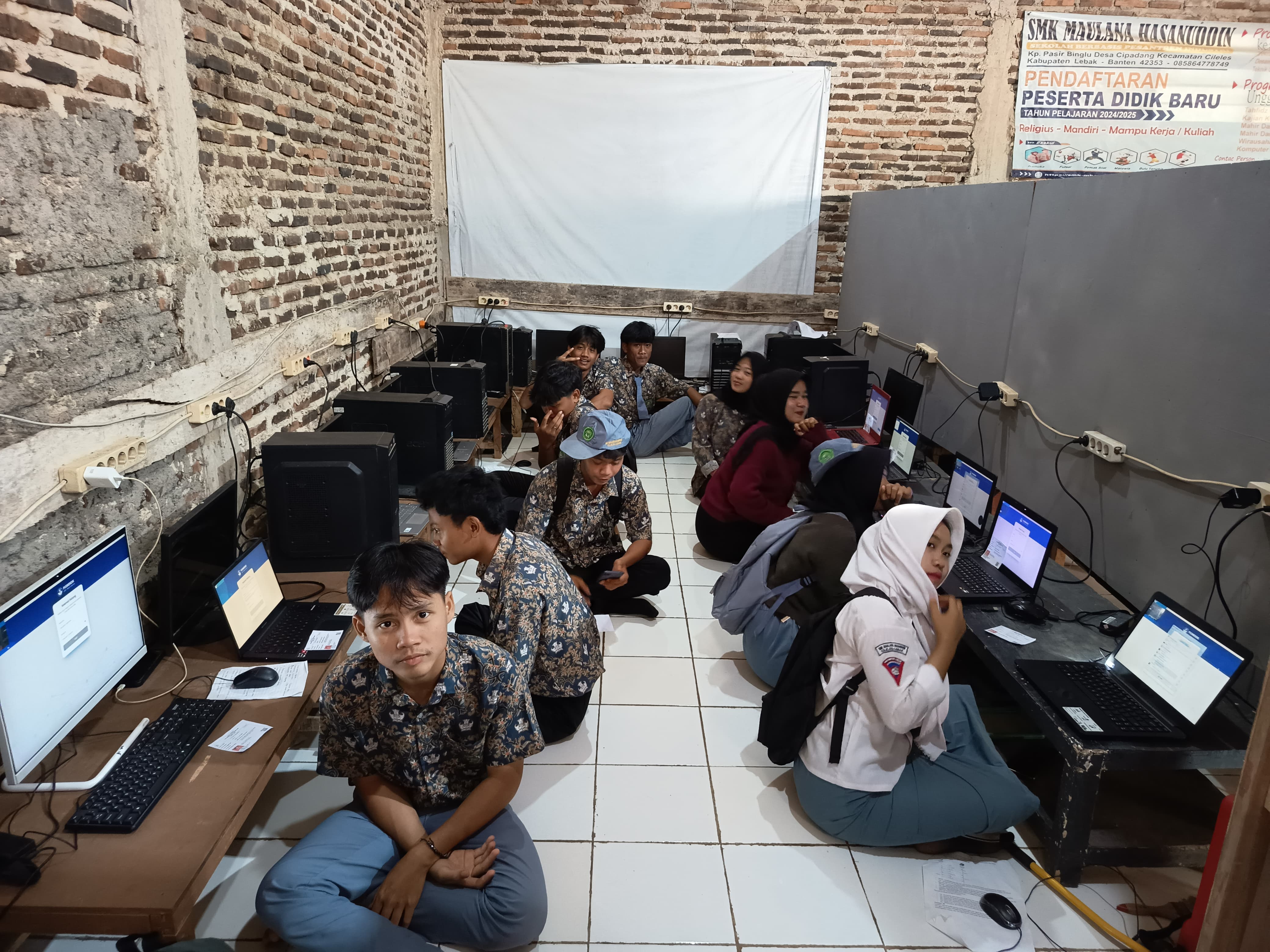 Praktik Komputer